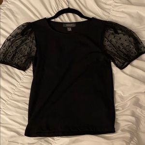 Worn once. Puff sleeve top sz small
